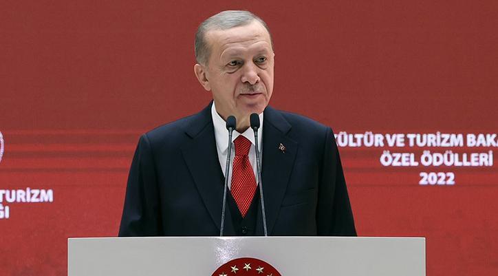 Erdoğan’dan kültür-sanatta tek tipleştirme tepkisi: Mahalle baskısını reddediyoruz