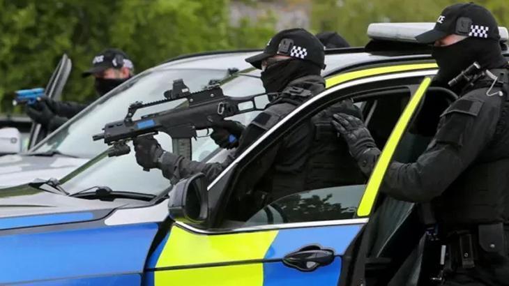Londra’da bir polis hakkında cinayet suçlamasıyla dava açılmasına protesto