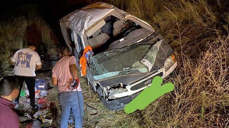 Kütahya’da minibüs ile otomobil çarpıştı! Yaralılar var