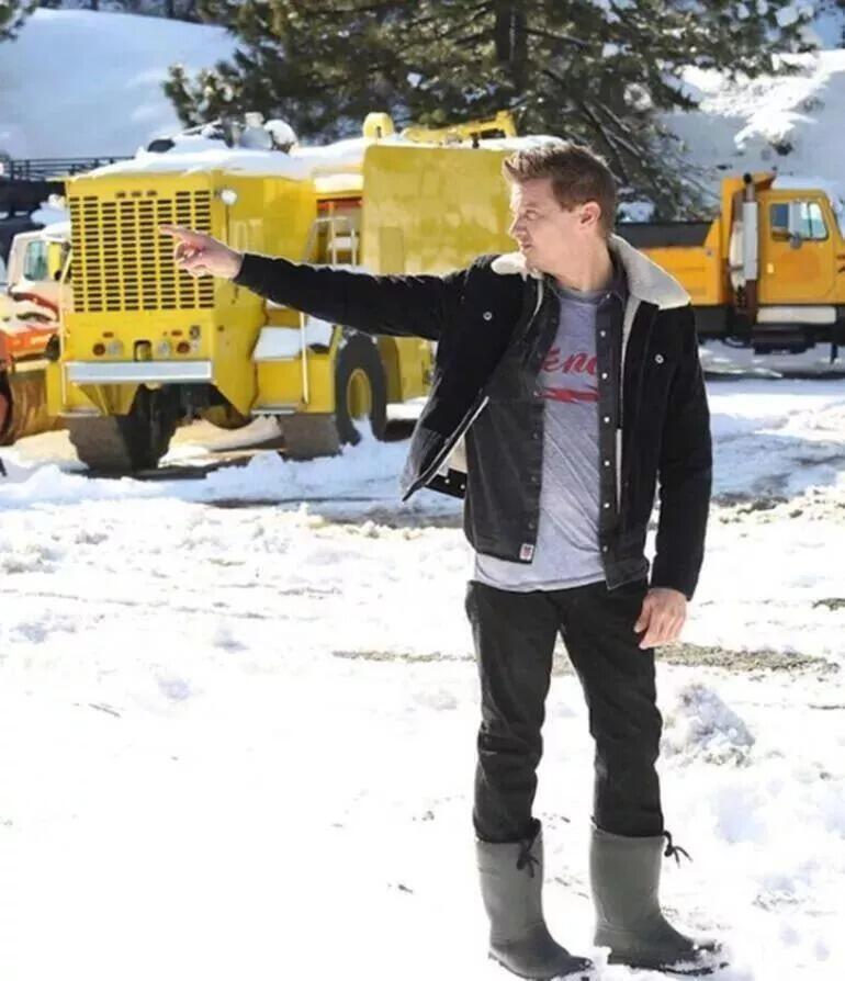 Kar küreme aracıyla ölümden dönen Jeremy Renner: Yaşadığım için şükrediyorum!
