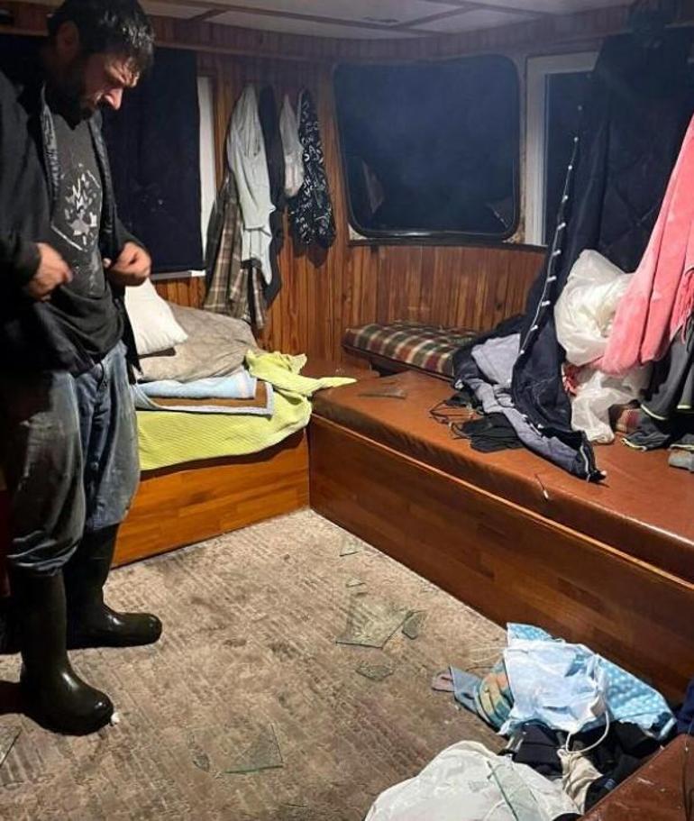 Yunan askerinden skandal! Türk balıkçıları demir çubukla taciz etti
