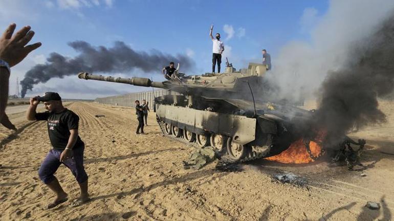 Merkava tanklarından Mossad'a topyekun bozgun! Hamas İsrail'i nasıl gafil avladı?