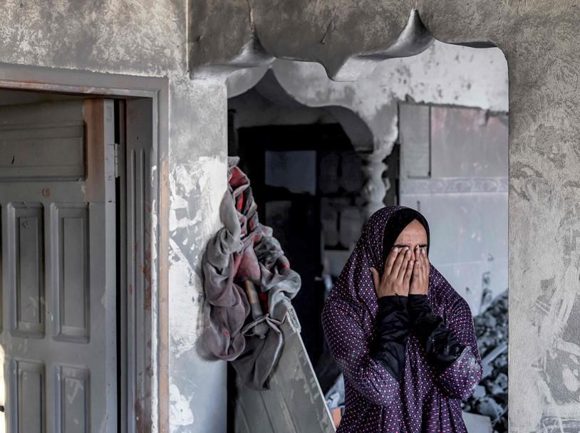 Gazze'den en acı kare! Doğmamış bebek annesiyle aynı torbaya yerleştirildi