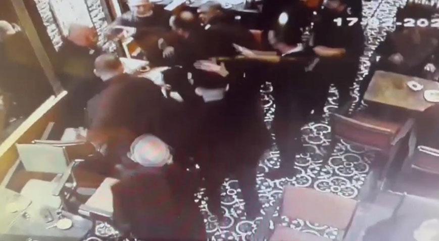 ‘Şahinler’ suç örgütü üyelerinin kafedekileri darbettiği anlar ortaya çıktı