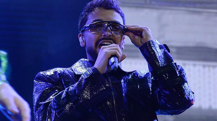 Sefo hayranlarına yağmur engel olamadı