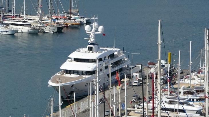 Rus milyarderin lüks yatı Fethiye’de