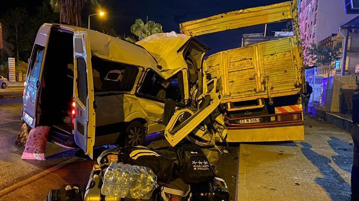 Antalya’da feci kaza! Ölü ve yaralılar var…