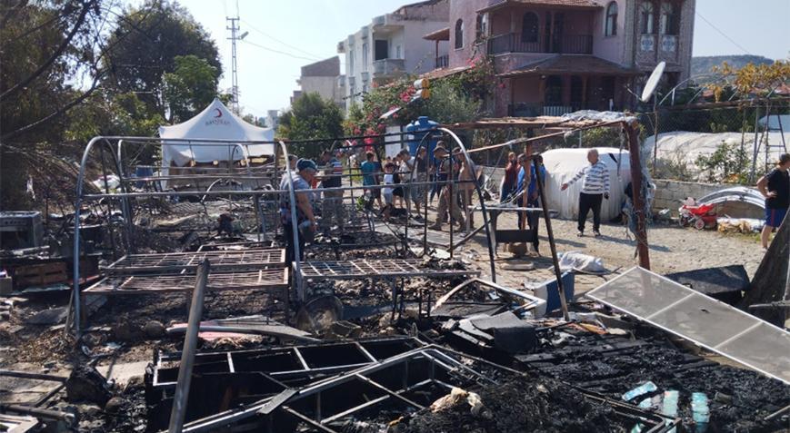 Yangında çadırları yanmıştı… Depremzede aileye konteyner desteği