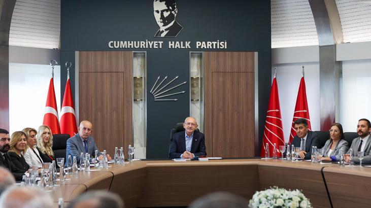 CHP lideri, partisinin Ankara teşkilatı ile görüştü