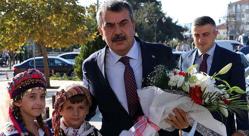 Bakan Tekin: 1583 okul, deprem sebebi ile yıkılıp yeniden yapıldı