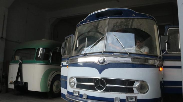 Türkiye’de yapabilen sayılı: 90 yıllık klasik otobüsleri restore ediyorlar