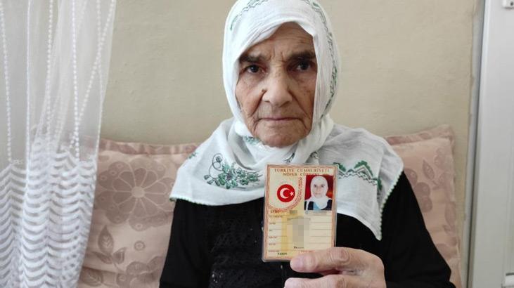 Cumhuriyet’in ilk yıllarını Cemile nine anlattı, gözyaşlarını tutamadı