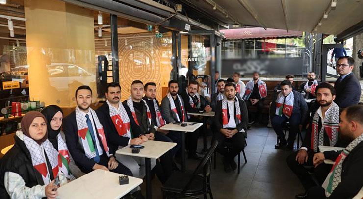 AK Parti’den Starbucks şubelerinde protesto