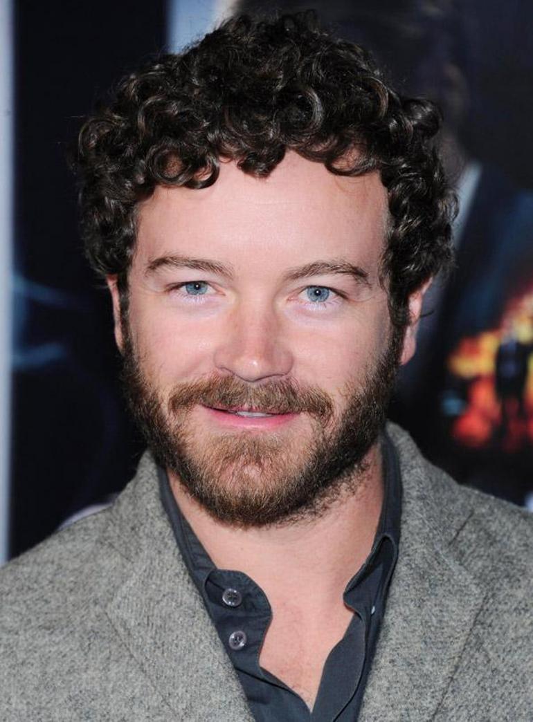 30 yıl hapis cezası alan Danny Masterson'ı eşi boşayıp, kızının velayetini aldı!