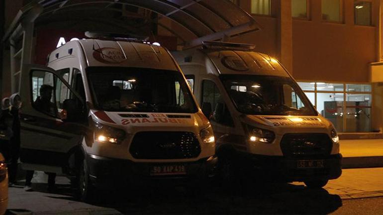 Nevşehir'de feci kaza! Minibüs ile otomobil çarpıştı: 14 yaralı