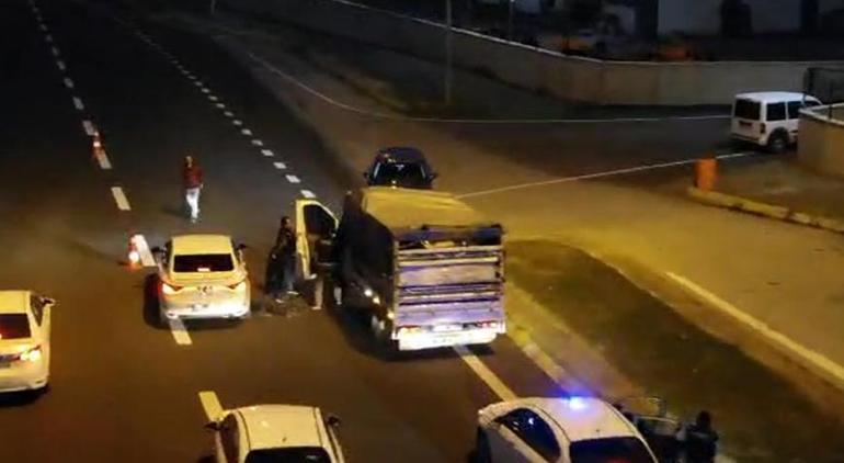 Uyuşturucu sevkiyatına otoyolda polis baskını! 1 kişi tutuklandı