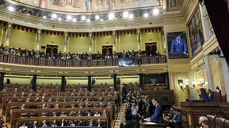 İspanya’da Pedro Sanchez liderliğindeki hükümet güvenoyu aldı