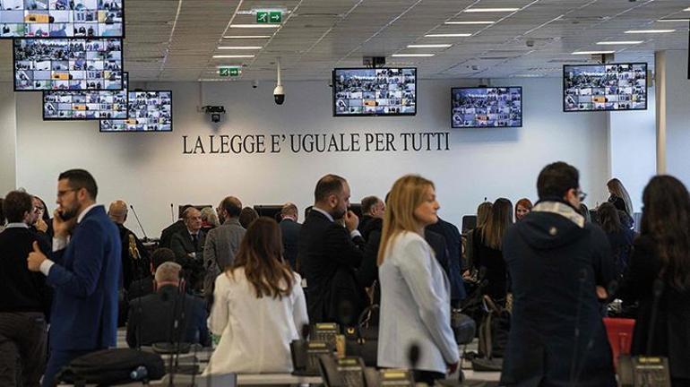 Hükümlerin okunması yaklaşık 2 saat sürdü! Ndrangheta davasında 250 kişi mahkum edildi