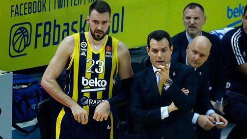 Fenerbahçe Beko-Olympiakos maçında Itoudis'i çılgına döndüren an! 'Şimdilik bu kadar diyorum'