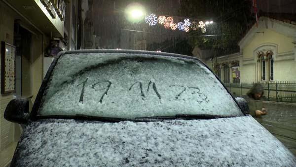 Son dakika... İstanbul'da kar yağışı! Meteoroloji’den yeni uyarı geldi