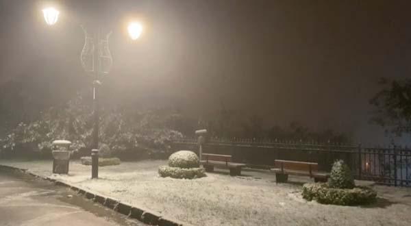 Son dakika... İstanbul'da kar yağışı! Meteoroloji’den yeni uyarı geldi