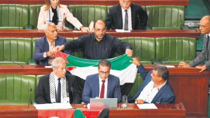 Tunus’ta İsrail’le ilişkileri normalleştirmek suç olacak