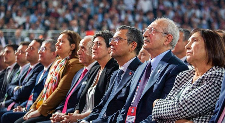 CHP’de kurultay günü! Kılıçdaroğlu’ndan sert mesajlar: Sırtımdaki hançerlerle seçime girdim