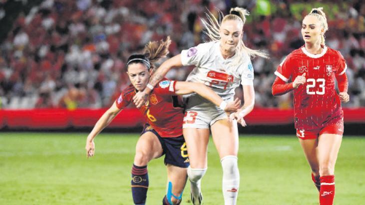 Makyajlı futbolcuya ‘trol’ saldırısı