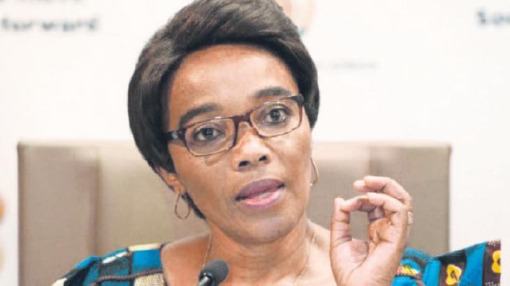 Güney Afrika’da bakan da soyuldu!