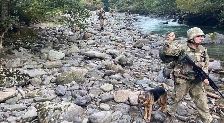 Yasa dışı yollarla sınırları geçmeye çalışan 6 kişi yakalandı