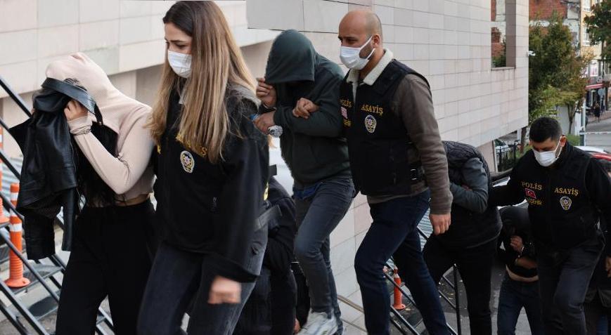 Birçok kişinin kabusu olan çete adliyeye sevk edildi