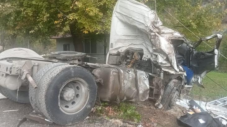 Beton mikserinin devrilmesi sonucu sürücü öldü