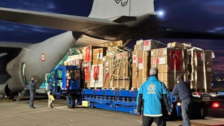 Gazze’ye yardım taşıyan uçak havalandı