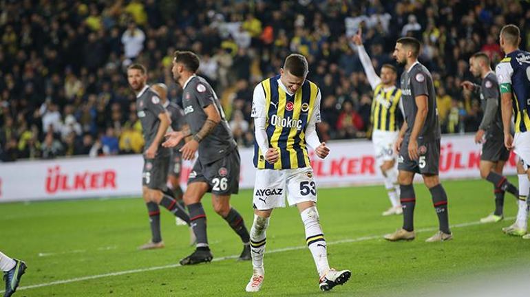 Spor yazarları Fenerbahçe-Fatih Karagümrük maçını değerlendirdi: İsmail Kartal krizi üstüne giderek aştı!