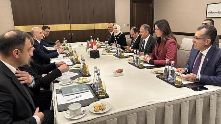 Bakan Özhaseki, Azerbaycan Başbakanı Asadov'la görüştü
