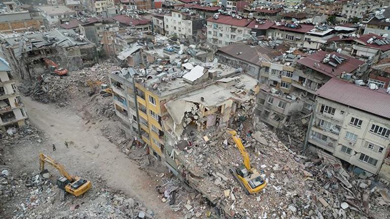 Deprem tehlikesi değişti, işin sırrı haritada! ‘Yönetmeliğe uysa da sağlam değil'