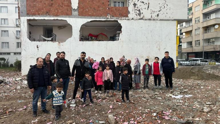 Yıkım ekibi şoku! 'Bu kadar insan sersefil olduk'