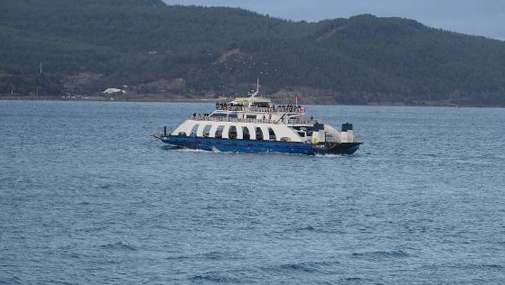 Bozcaada ve Gökçeada feribot seferleri iptal edildi