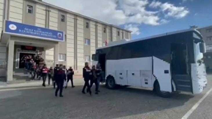 Van’da kaçakçılık operasyonlarında 55 şüpheli gözaltına alındı