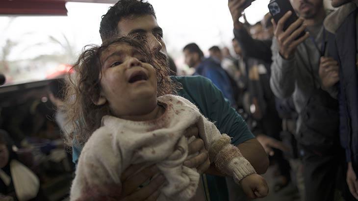 İsrail, Han Yunus ve Nuseyrat Mülteci Kampı’nı vurdu: en az 50 ölü