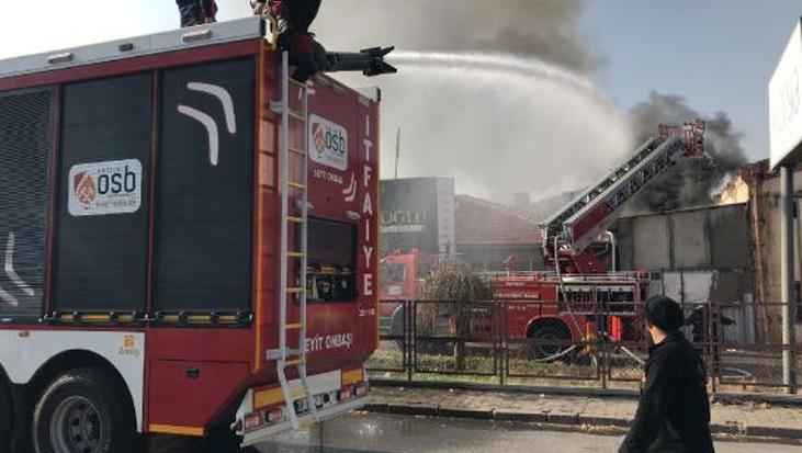 Kayseri’de fabrika yangını! Müdahale sürüyor