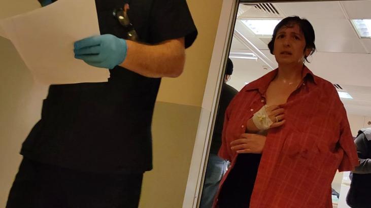 Havasını almadan kapağını açtığı düdüklü tencere patladı