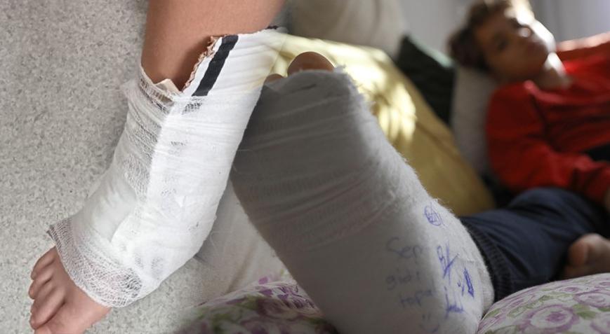 Çatlayan bileğe kartonlu ilk yardım! İnceleme başlatıldı