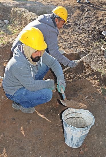 Müthiş keşif, tam bin 800 yıllık: Bu aletler kutsal alanda çıkarıldı