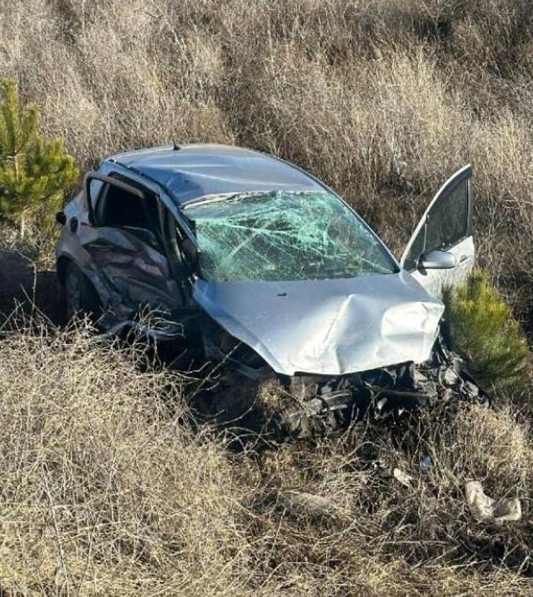 Burdur'da 3 otomobil çarpıştı! 1 ölü, 5 yaralı