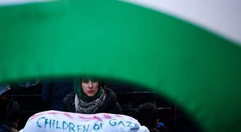 Londra Filistin için sokağa indi! 'İsrail bir terör devletidir'