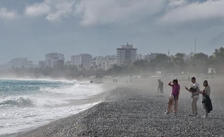 Sabah kış öğleden sonra yaz! Antalya'da aynı gün iki mevsim