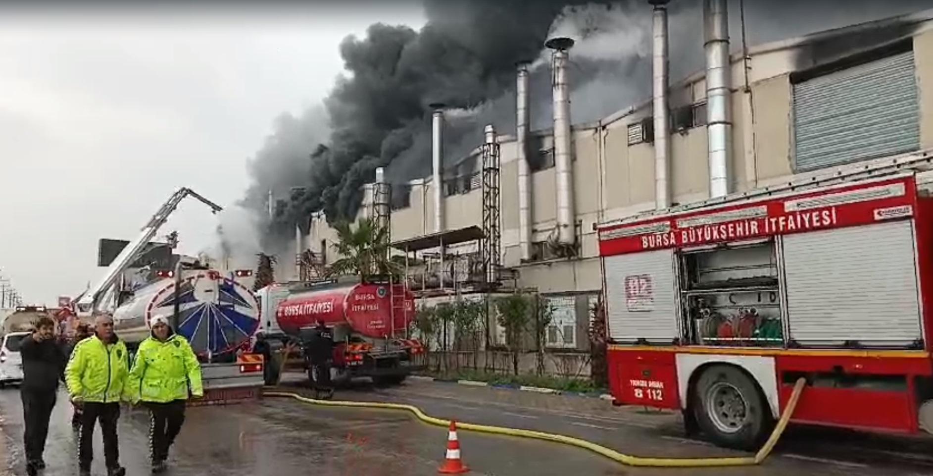 Bursa'da büyük fabrika yangını!