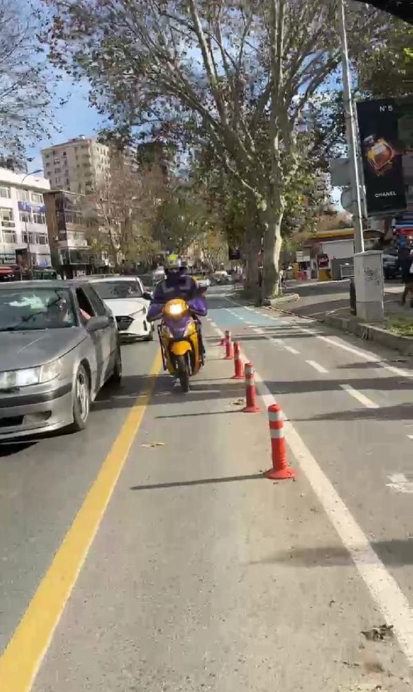 Bağdat Caddesi'ndeki tehlike! Bisiklet kullananlar isyan etti