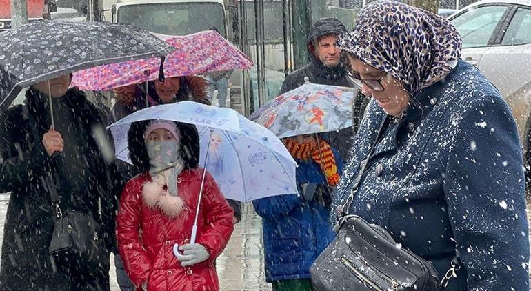 Son dakika... Meteoroloji'den yoğun kar alarmı! İstanbul için karla karışık yağmur uyarısı geldi